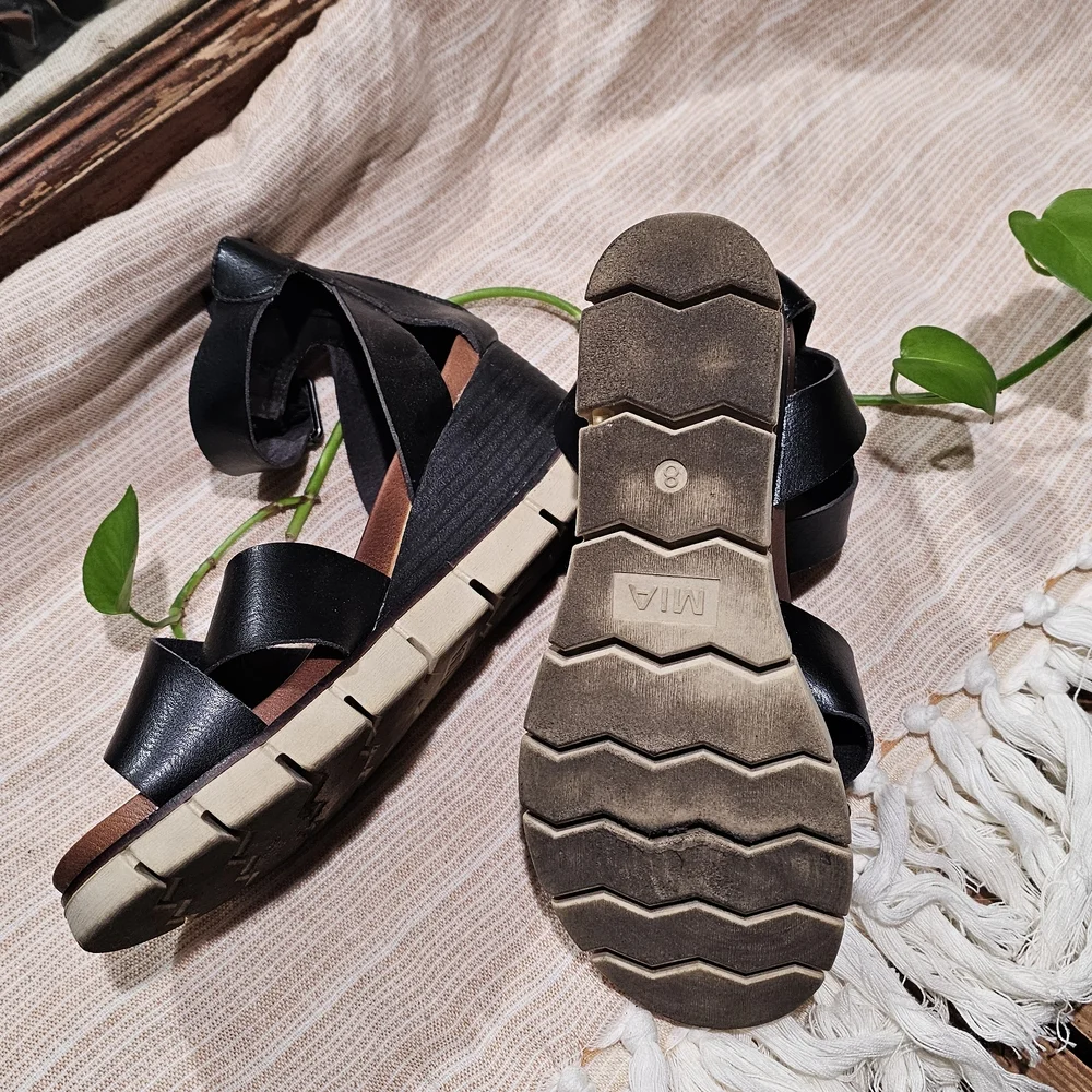 Stylish Black Sandals